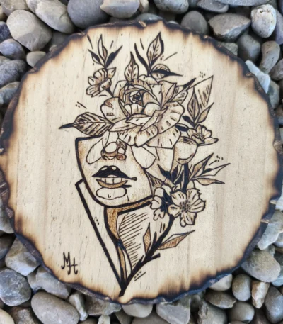 Pirografía Cara Flores